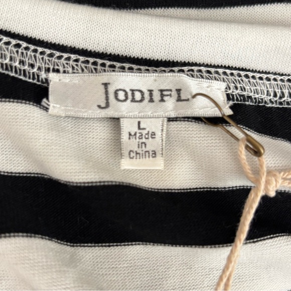 New Jodiful Black & White Stripe Long Sleeve Top with Tiered Ruffle Hem Size L - Picture 5 of 7